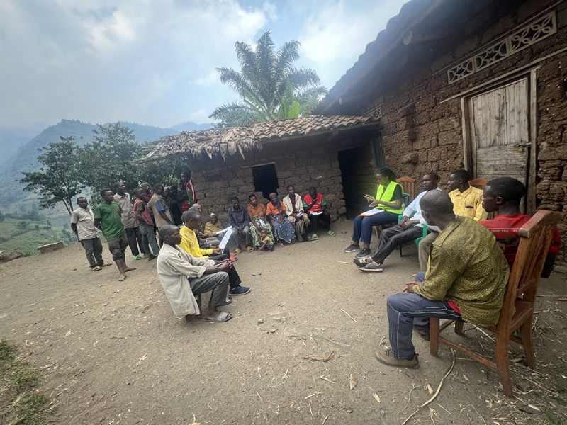 Community consultation in a mountain area, gathering households' views.